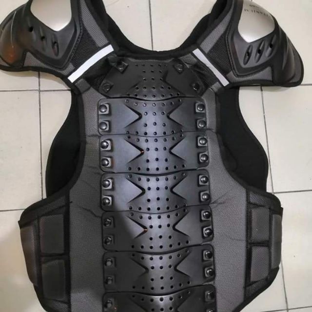 bulletproof vest made of titanium