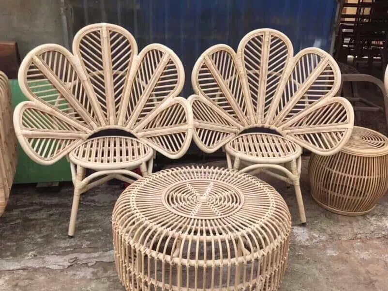 Cane furniture material give beauty in the home.