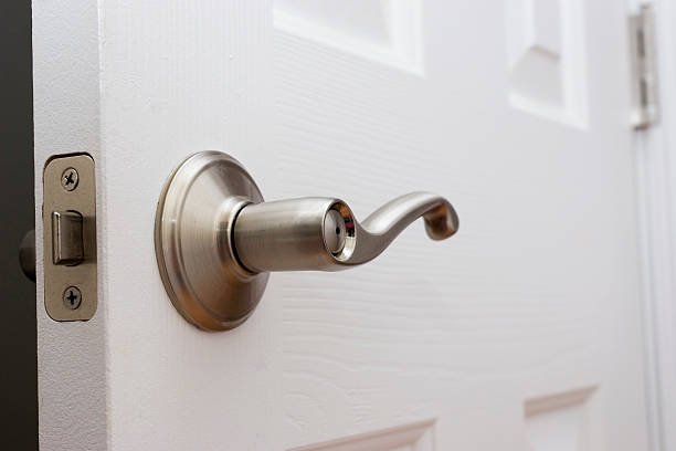 Lever on lever knobs: