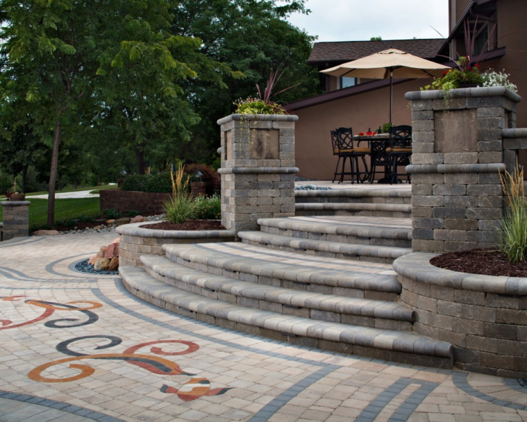 What Color Pavers go with a Gray House DripMotion
